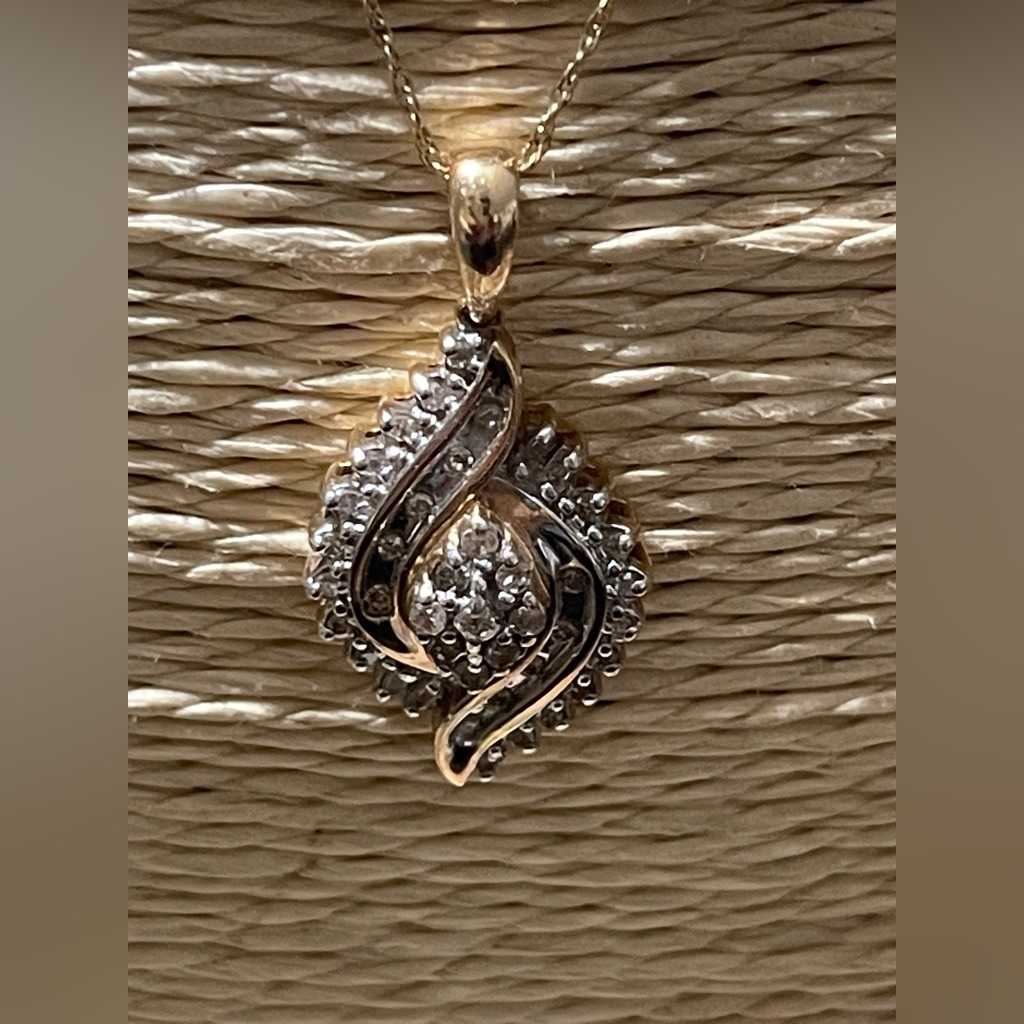 10k Solid Yellow Gold Genuine Diamond Necklace